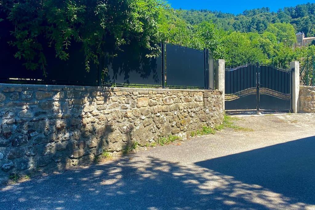 La Joannassiène, maison Ardéchoise de caractère Exterior foto
